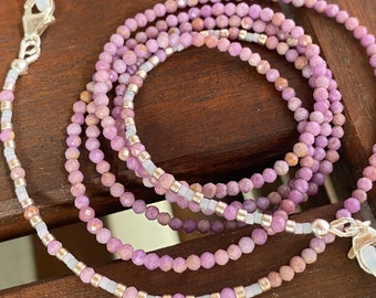 Purple Mica Beaded Lanyard Holder per occhiali da sole Reading Glasses Chain, Eyeglass chain, Eye glasses chains. Il miglior regalo di Natale per lei
