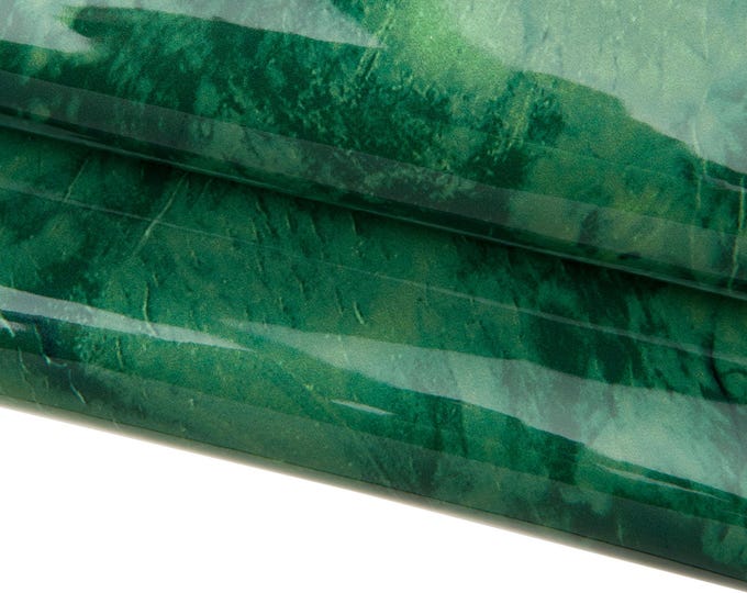 Green PATENT leather hide, glossy printed cowhide, LACQUERED calfskin, medium softness B17648-ST La Garzarara