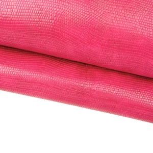 Pellame stampa LUCERTOLA fuxia, capra lucida motivo LIZARD, pelle rettile sfumata per hobbisti B17569-ST La Garzarara