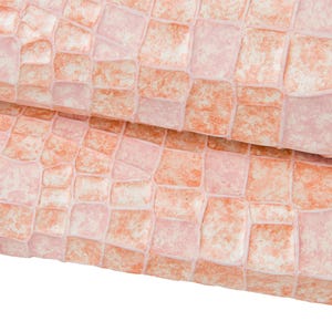 Pellame COCCODRILLO rosa, vitello stampato ANIMALIER, pelle lucida morbidezza media B17550-ST La Garzarara