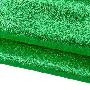 Pellame LAMINATO verde, capra metallizzata stropicciata, pelle morbida stampa CRACKLED B17659-MT La Garzarara