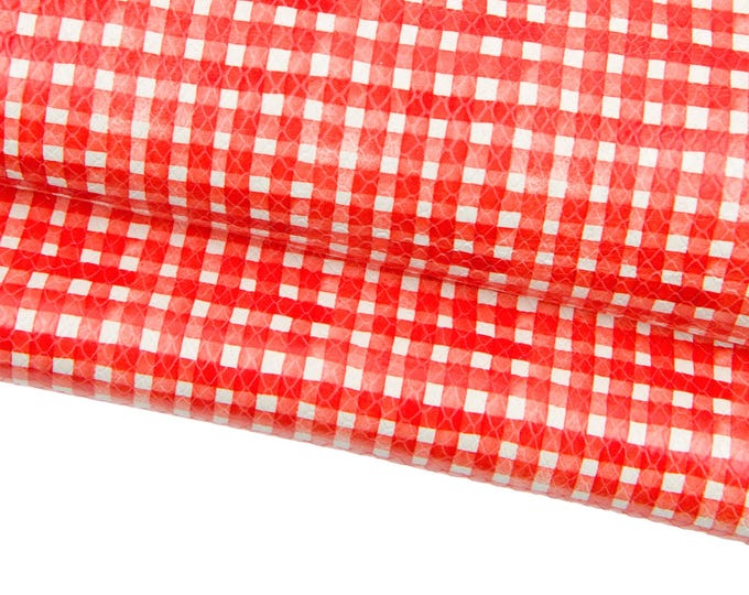 White red CHECKED printed cowhide, GEOMETRICAL texture on glossy soft calfskin leather B18829-ST La Garzarara