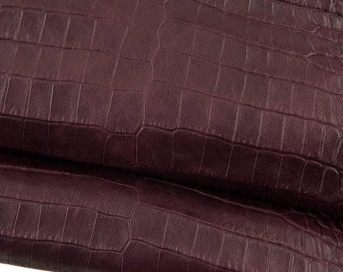 Burgundy crocodile embossed leather hide, alligator print on calfskin, glossy soft cowhide for crafting b18957-st