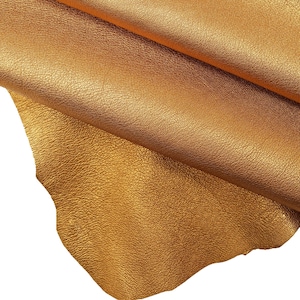 Pelle LAMINATA oro scuro, capra metallizzata con grana naturale, pellame italiano morbido 0.9 - 1.0 mm B16898-MT La Garzarara