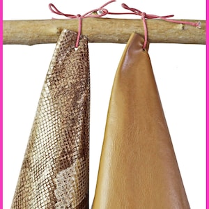 Abbinamento di 2 PELLI BEIGE marrone, coppia di pellami abbinati, capra laminata stampata pitone e vitellino liscio B14951-MT(st)LaGarzarara