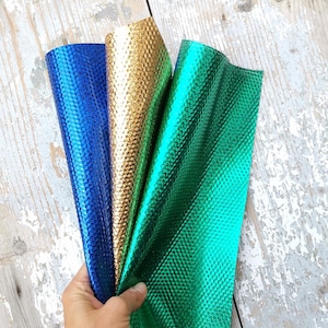 Ritagli di pellami unici selezionati, scampoli LAMINATI GLITTER oro, verde, blu iridescente in varie misure ideali per il fai da te RT136