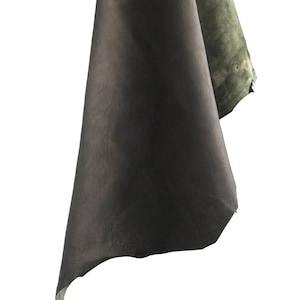 Aged dark Green leather skin, vegetable tan goatskin, distresed  hide with shades, vintage look leather 0.7 - 0.9 mm B16479-VT La Garzarara