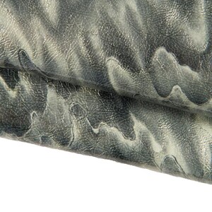 GREY WAVE printed leather skin, wrinkled patent goatskin, soft naplack hide, 0.9 -1.0 mm for diy projects B16831-ST La Garzarara