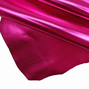 Fuchsia MIRROR METALLIC leather skin, deep pink bright smooth goatskin, soft sparkle hide B18158-MT La Garzarara
