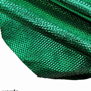Pelle GLITTER verde, pellame laminato iridescente con stampa geometrica qualità top, vitello metallizzato B17057-MT(ST) La Garzarara
