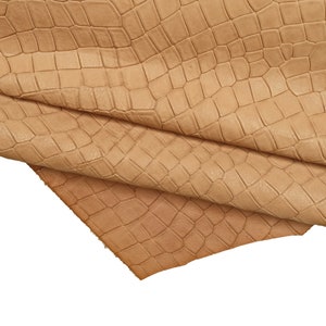 PELLE COCCODRILLO beige nero, vitello morbido leggermente bottalato, pelle stampata cocco semi-lucida B16143-ST La Garzarara