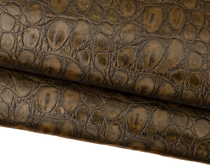 Dark green ALLIGATOR EMBOSSED cowhide, crocodile printed leather hide, fine italian glossy calfskin, semi-stiff hide  0.8 - 0.9 mm B18738-ST