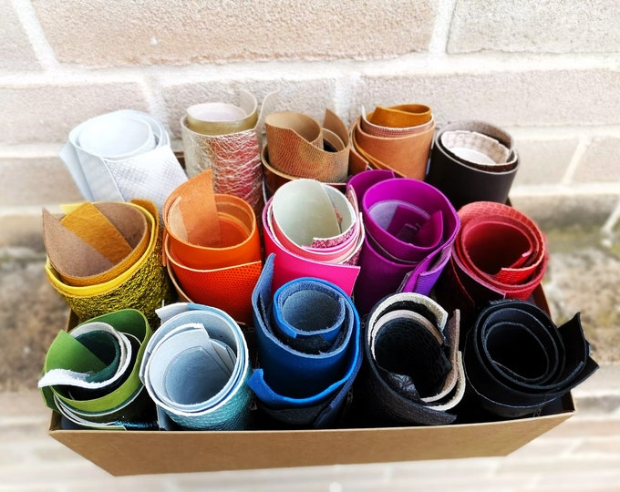Lot of 75 random pieces of genuine leather, 15 different shades, small size      La Garzarara
