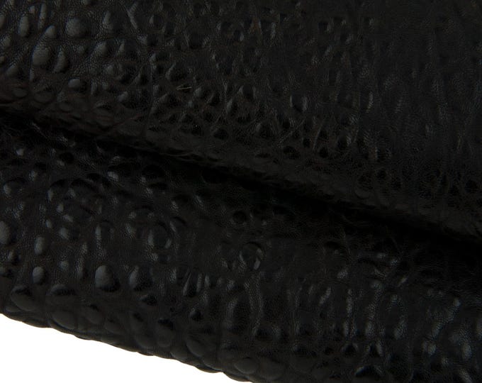 Black BUBBLE Print effect sheepskin, glossy sporty leather hide, grain lambskin for crafting B17451-TB La Garzarara