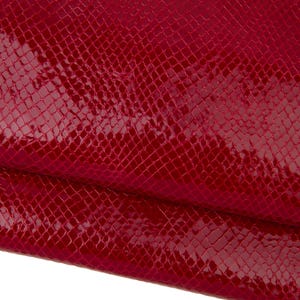 Pelle PITONE rosso, capra LUCIDA stampa rettile, pellame serpente morbido per hobbisti B17678-ST La Garzarara