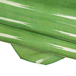 GREEN LIZARD printed patent sheepskin, animal textured lambskin, glossy elegant leather hide for crafting B17952-ST La Garzarara