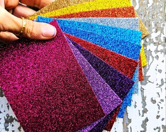 10 Ritagli di pellami unici selezionati, pezzi MULTICOLOR con GLITTER in colori vivaci, assortimento come da foto RT200 La Garzarara