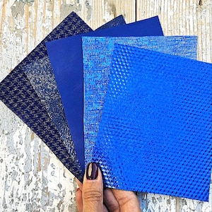 5 Ritagli di pellami unici selezionati, colori BLU, stampe varie, laminate e non, pezzi mix di fantasie come da foto RT242