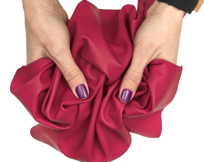 Red SMOOTH leather skin, semi glossy soft lambskin NAPPA, silky sheepskin for garments and hobby B17612-TU La Garzarara