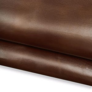 Pellame vintage marrone, vitello liscio lucido effetto PULL UP, pelle naturale pieno fiore  B17774-VT  La Garzarara