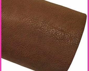 BROWN vegetable tan leather hide, light pebble grain, wrinkled baby calf, sporty cowhide with natural wax B16362-VT La Garzarara