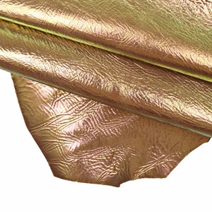 Pelle CANGIANTE LAMINATA, pellame metallizzato stropicciato iridescente taupe, cuoio, blu notte B14429-MT La Garzarara