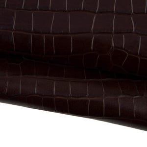 Brown CROCODILE embossed leather hide, animal printed glossy cowhide, calfskin 0.9 - 1.0 mm medium softness B17463-ST La Garzarara