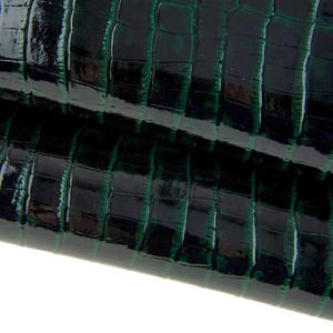 Pelle stampa COCODRILLO verde nero, vitello VERNICIATO motivo animalier, pellame lucido rigido 1.0 - 1.1 mm B17337-ST La Garzarara