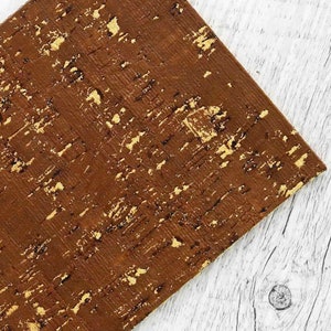 Fogli di SUGHERO naturale stampa marrone e oro con PELLE di vitello in 3 versioni accoppiata nel retro 15 x 12 cm  B855