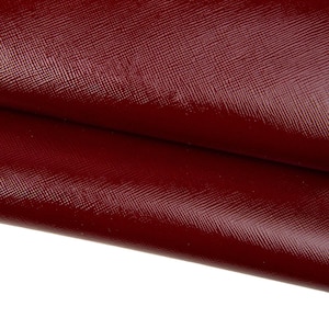 Pelle SAFFIANO bordeaux, vitello VERNICIATO stampato, pellame morbido lucido per hobbisti B17937-TU   La Garzarara