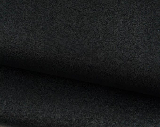 Black tiny pebble grain printed NAPPA sheepskin, solid color semi glossy LAMBSKIN, soft leather skin for crafters B19359-TB La Garzarara