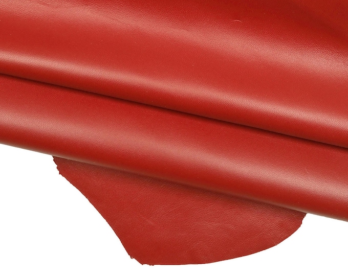 Dark red nappa leather hide – soft sheepskin, smooth crimson lambskin for hobbyists  B18201-TU La Garzarara