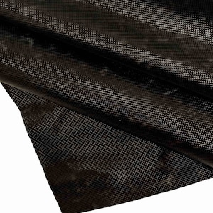 Pelle verde stampato verniciato, pellame di vitello lucido con stampa a rilievo   B13015-VT La Garzarara