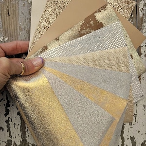 10 Ritagli di pellami unici selezionati, stampati sui toni ORO, ARGENTO e BEIGE, pezzi mix di fantasie come da foto RT211    La Garzarara