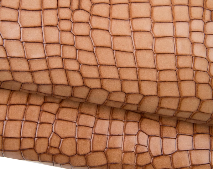 CROCODILE embossed leather hide, beige-pink alligator printed cowhide, GLOSSY calfskin, 0.8 - 1.0 mm, standard temper B18482-ST La Garzarara