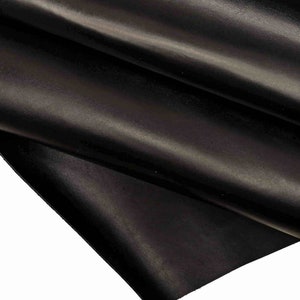 PELLAME NERO liscio lucido, vitello classico morbido, pelle nera 0.9 -1.1 mm ideale per artigianato B16203-TB La Garzarara