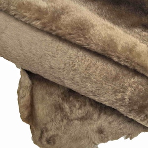 LAGERBESTAND aus Lammfell-Futterleder - 4er-Pack Häute braun/taupe meliert - glattes Fell - zur Verwendung mit Fell B13398-MNT