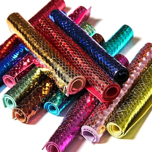 10 Ritagli di pellame laminato stampa PITONE selezione casuale di scampoli in colori vivaci  15x12 cm  RT306  La Garzarara