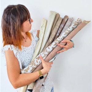 Pelli intere, BEIGE  e PLATINO, assortimento casuale, mix di fantasie, stampe e tinta unita, ideali per l'artigianato 3 pelli / 6 pelli