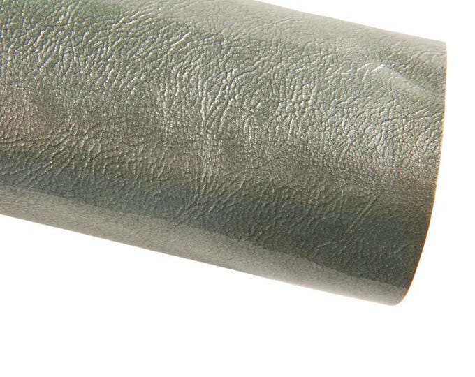 Grey glossy leather skin, naplack PATENT goatskin, silver soft WRINKLED hide 0.9 - 11 mm B16842-TU La Garzarara