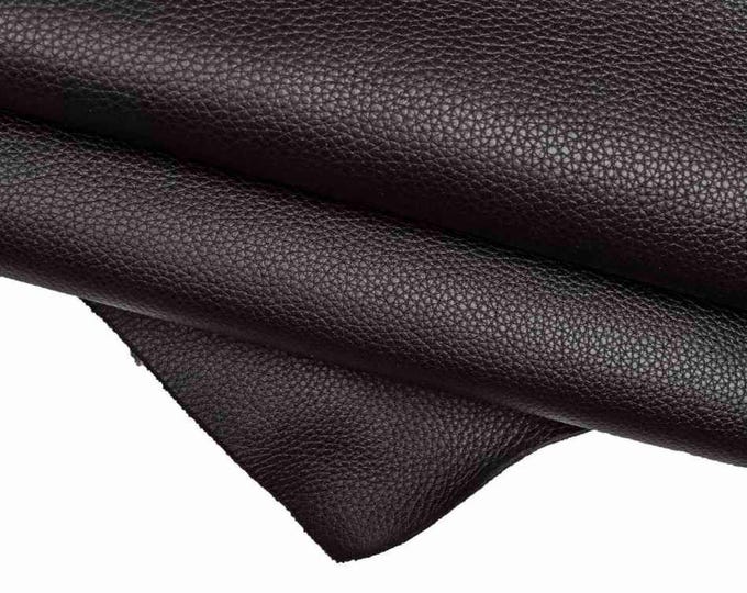 Night blue PEBBLE GRAIN printed leather hide, soft semi glossy cowhide, sporty calfskin for crafting, 1.3 - 1.5 mm B18630-TU La Garzarara