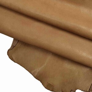 Sporty nappa leather skins beige /black washed lambskin, vintage distressed italian sheepskin, veg tanned lamb hide B13264-VT La Garzarara