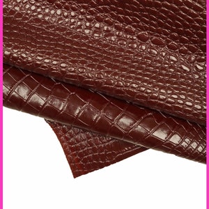 PELLE COCCODRILLO bordeaux, pelle lucida rigida, pellame stampa animalier cocco B15434-ST La Garzarara