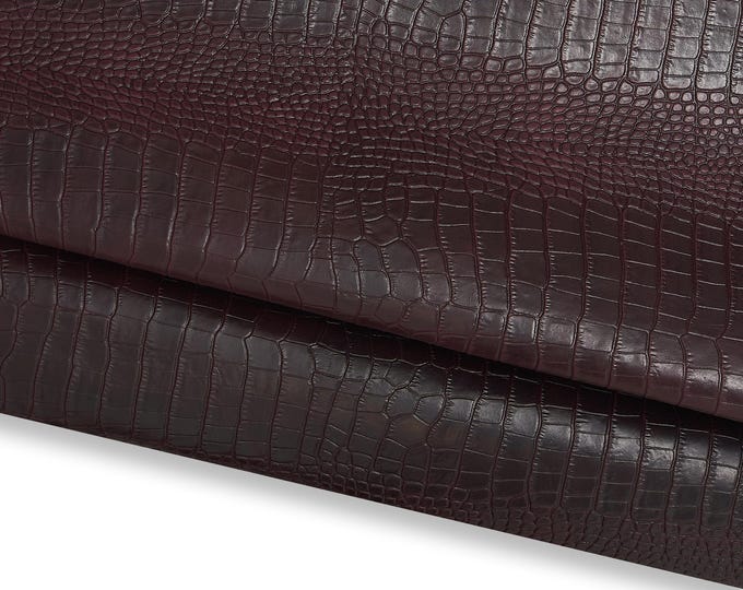 Burgundy CROCODILE embossed leather hide, alligator print on calfskin, glossy SHADED cowhide for crafting B17235-ST La Garzarara