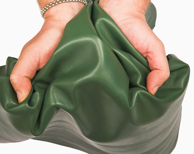 Juniper green nappa sheepskin for GARMENTS, super soft lambskin, silky semi glossy leather hide 0.7 - 0.9 mm B17584-TU La Garzarara
