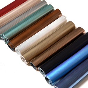 10 Ritagli di pelle di VERNICE LAMINATA, selezione casuale di scampoli metallizzati LISCI in diversi colori 15x12 cm  RT301  La Garzarara
