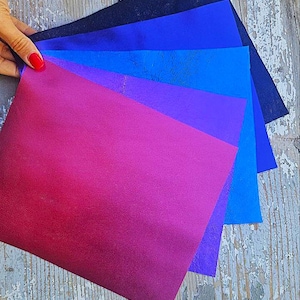 5 Ritagli di pellami unici selezionati, toni BLU, ROSA e VIOLA, laminati, pezzi mix di colori come da foto 25x20 cm  RT254  La Garzarara