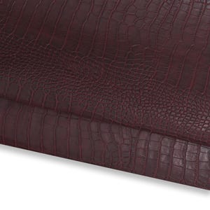 Pelle COCCO bordeaux, pellame sportivo animalier con chiaro scuri, vitello semi lucido semi rigido, 1.0 - 1.1 mm B17233-ST La Garzarara