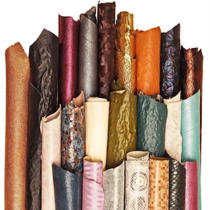 STOCK di 50 pelli intere - selezione CASUALE -  MIX di colori, fantasie, laminate, stampate, vintage, sportive e tinta unita -   B182