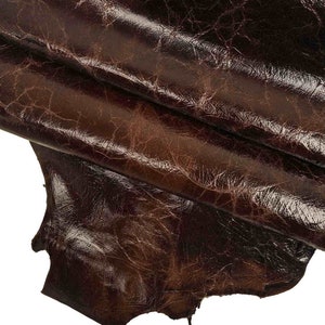 PELLE colore marrone cioccolato pull up, capra schiarente effetto stropicciato sportiva invecchiata  B13541-VT La Garzarara